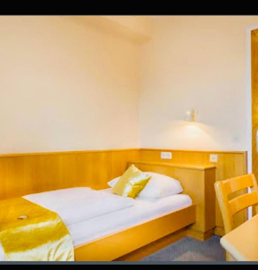 Mc Hotel Καρλσρούη Εξωτερικό φωτογραφία